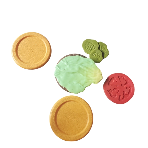 Vintage Fisher Price fun with food. Deluxe hamburger - Picture 4 of 4